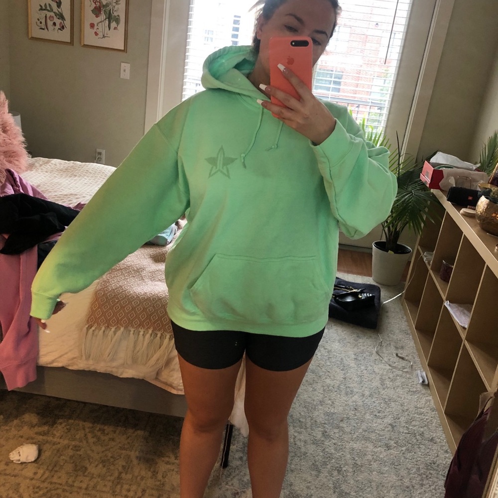 Jeffree Star HIGH HOW ARE YA hoodie